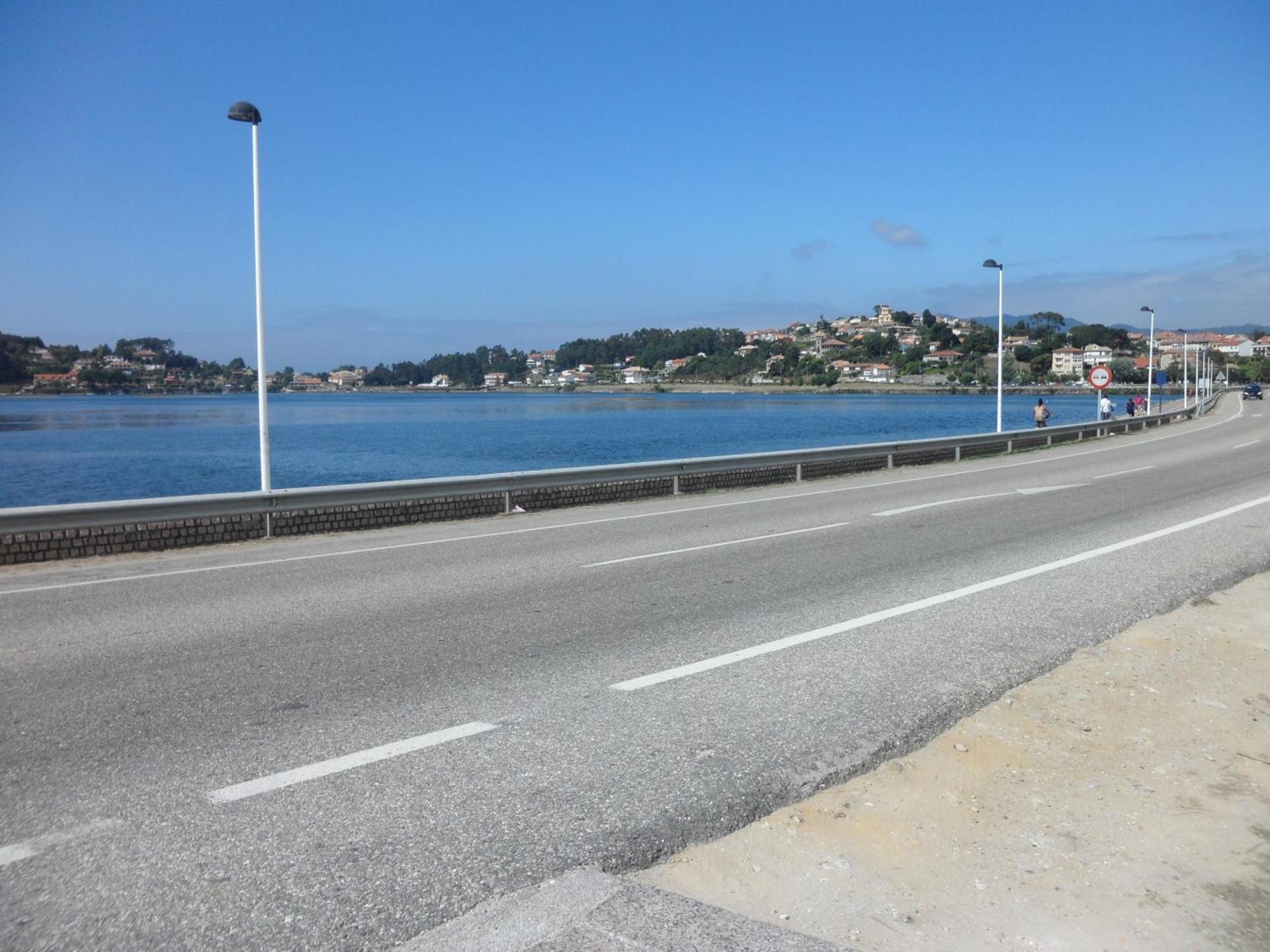 Hotel Avenida Baiona Sabaris ภายนอก รูปภาพ